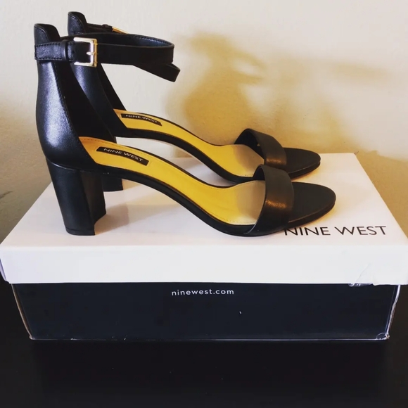 ☀ Nine West Pruce women's size 8.5 sandal - Picture 2 of 7